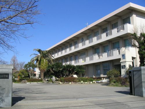 小学校　大淀小学校（小学校）まで1067m