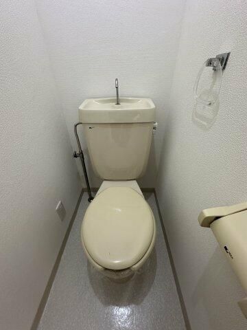 トイレ　別号室参考写真