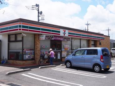 コンビニ　セブンイレブン東初石3丁目店（コンビニ）まで489m