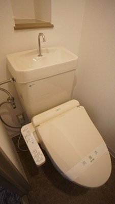 ブライティ助信のトイレ写真