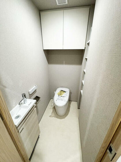 シャリエ椎名町のトイレ写真