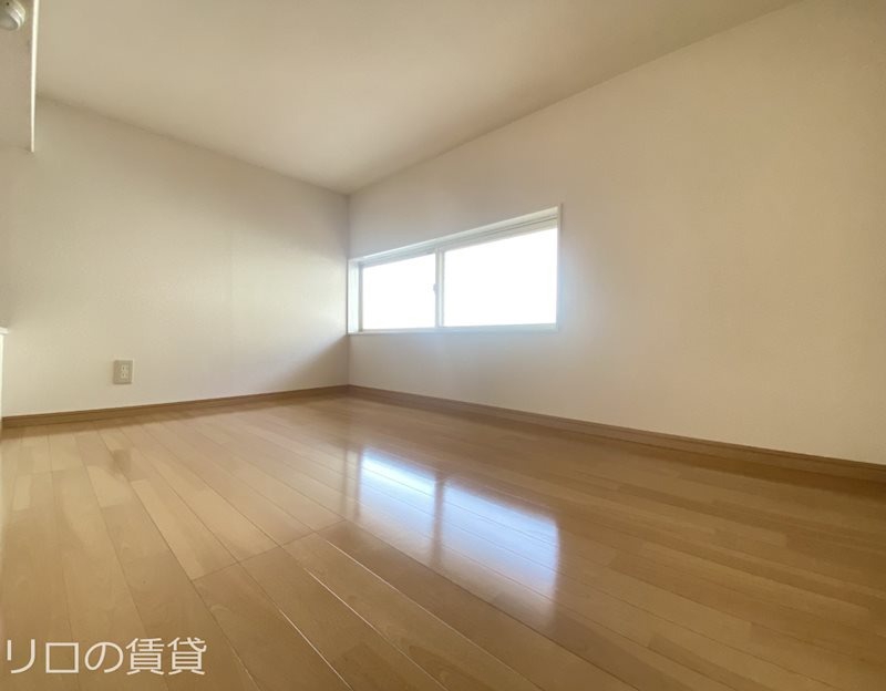 ユニックスIIの内装写真