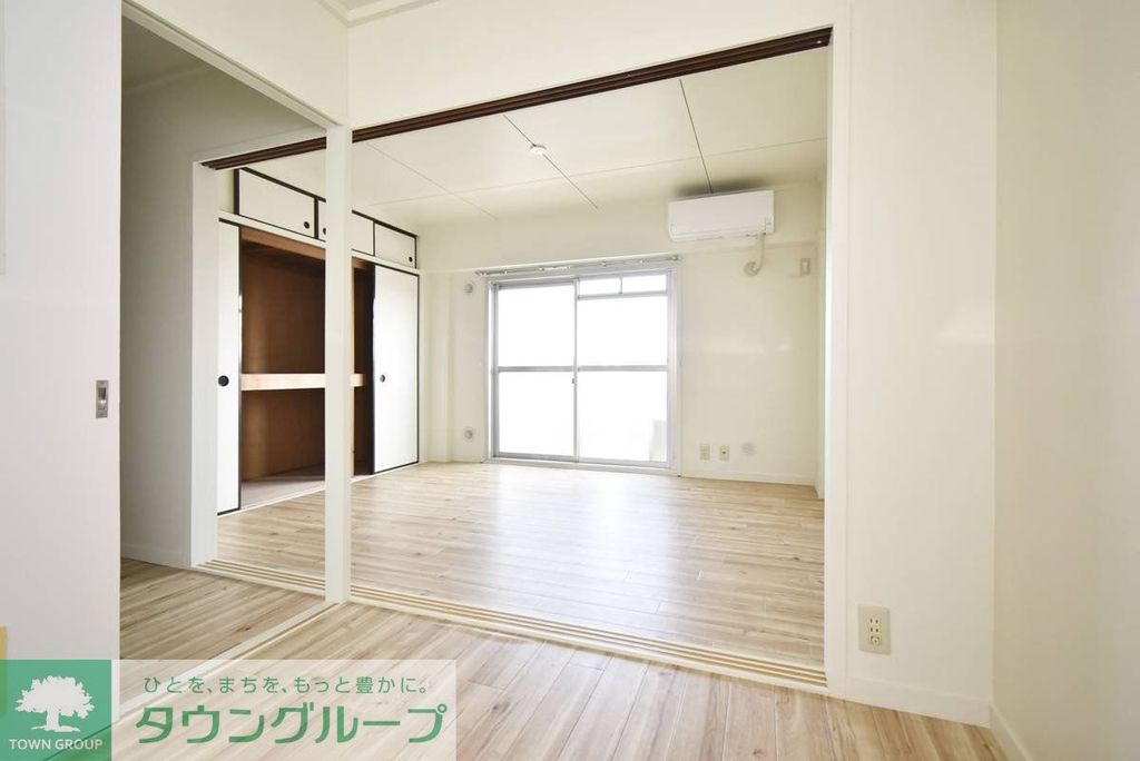 ビレッジハウス公郷6号棟の居間写真