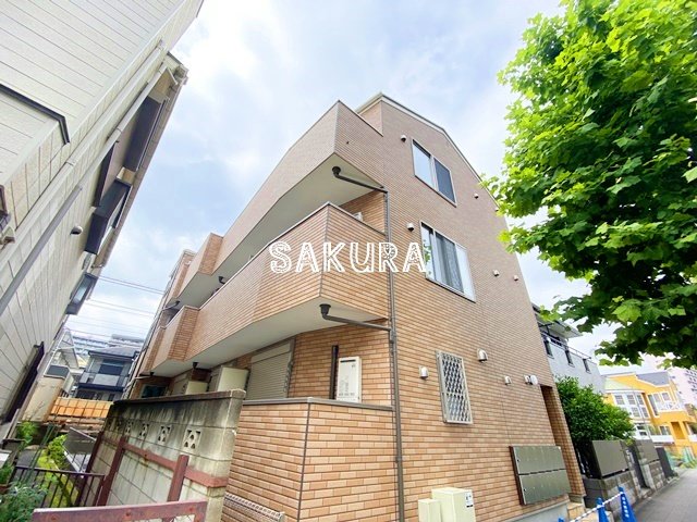 新子安レジデンスの外観写真