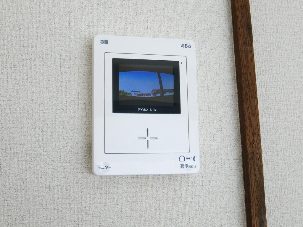 セキュリティ　モニター付きインターホン