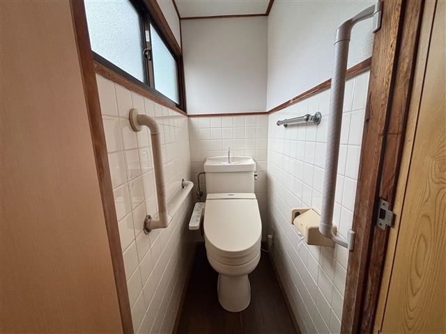 金比羅町2丁目T貸家のトイレ写真