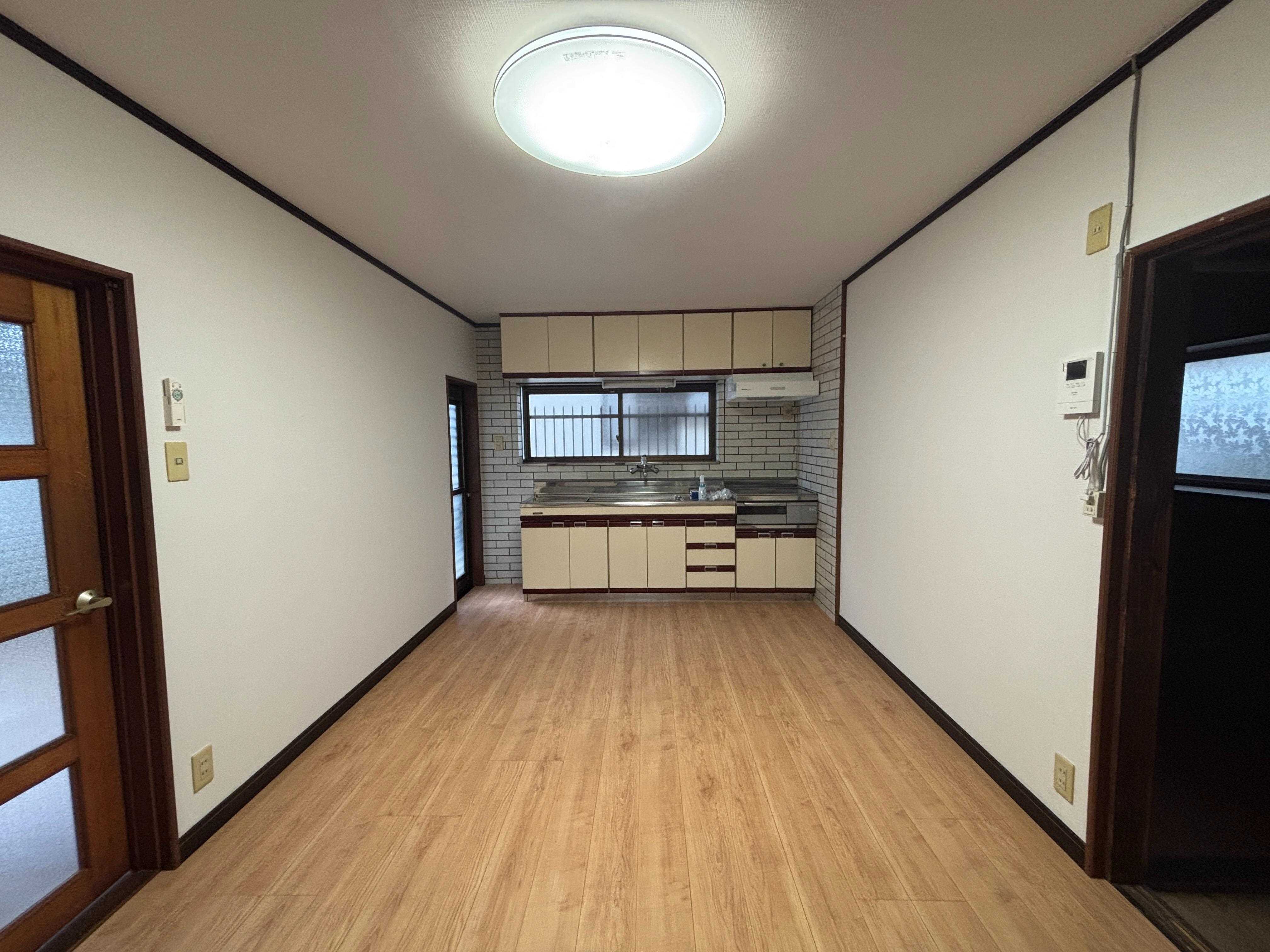 金比羅町2丁目T貸家の居間写真