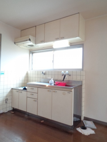 ＪＲ東海道本線 栗東駅 徒歩15分 3階建 築33年のキッチン写真
