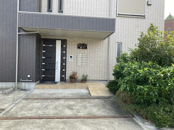 京成本線 京成小岩駅 徒歩8分 3階建 築12年の外観写真