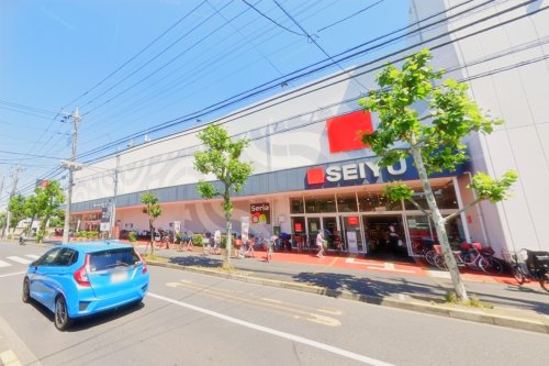 スーパー　西友 青井店（スーパー）まで527m