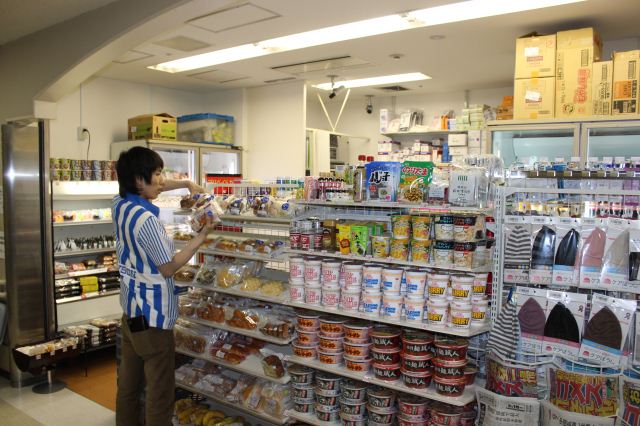 コンビニ　ローソン大阪警察病院店（コンビニ）まで442m