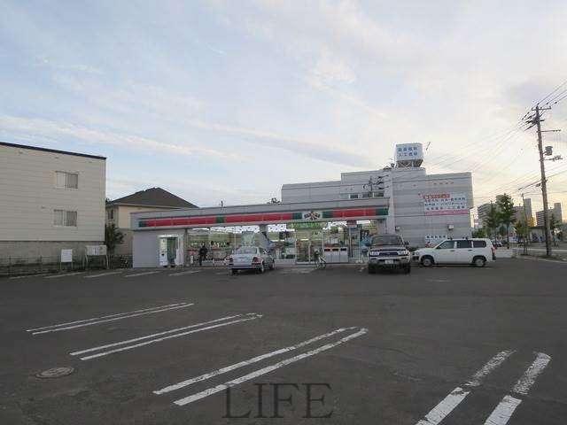 コンビニ　サンクス厚別西店（コンビニ）まで225m