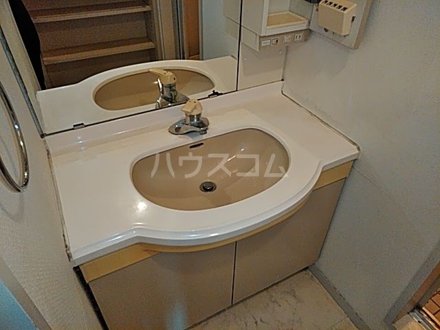 グロースメゾン海神A棟の内装写真