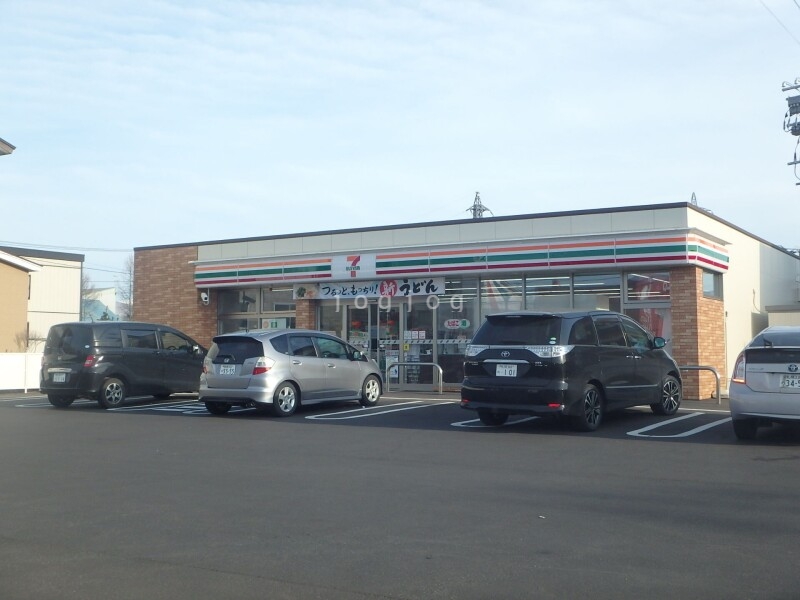 コンビニ　セブンイレブン余市大川8丁目店（コンビニ）まで500m