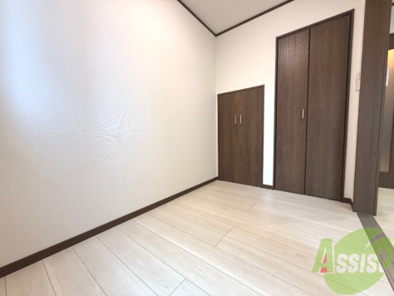 その他部屋・スペース　こちらは洋室の写真です。広さも十分そうですね。