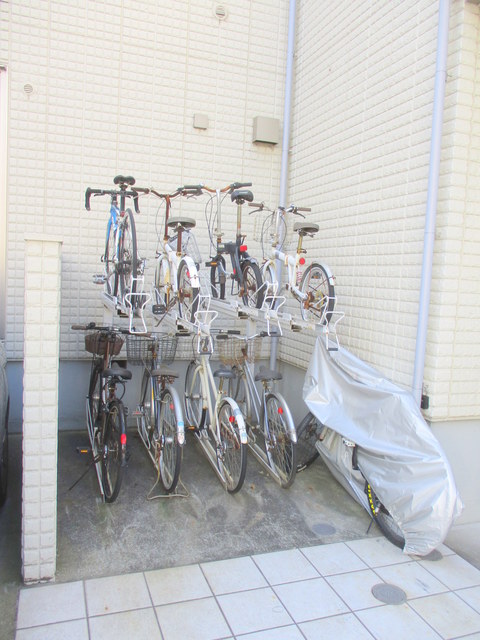 その他共有部分　ラック式駐輪場