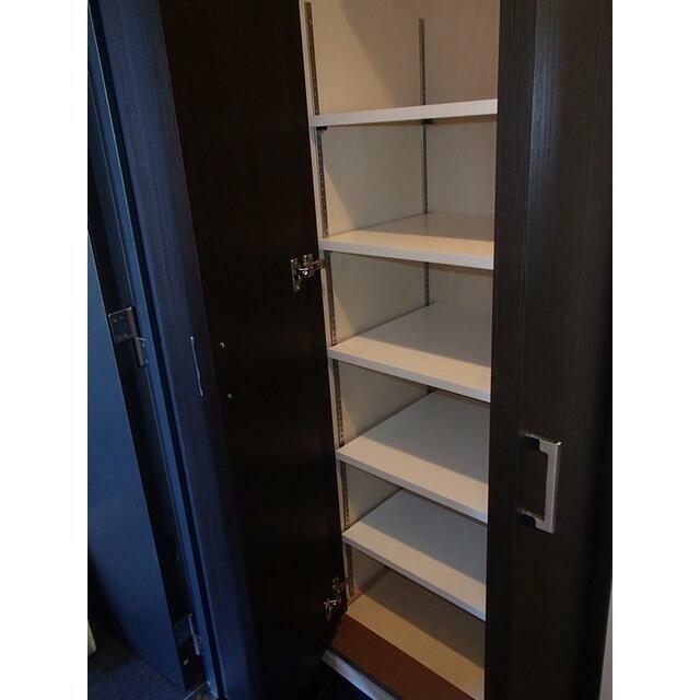 玄関　※写真は同タイプ別部屋