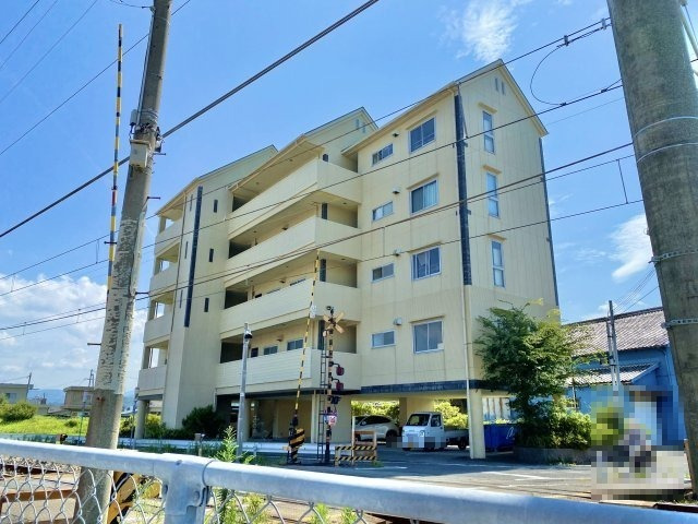 宝マンションの外観写真