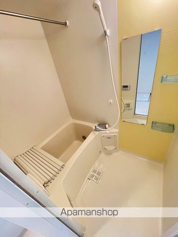阪急千里線 北千里駅 バス乗車時間：7分 最寄りバス停で下車 徒歩7分 4階建 築15年の風呂写真
