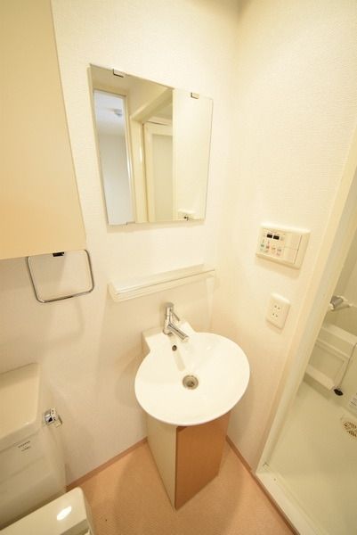 洗面設備　弊社は都内全域の物件をご紹介可能です！