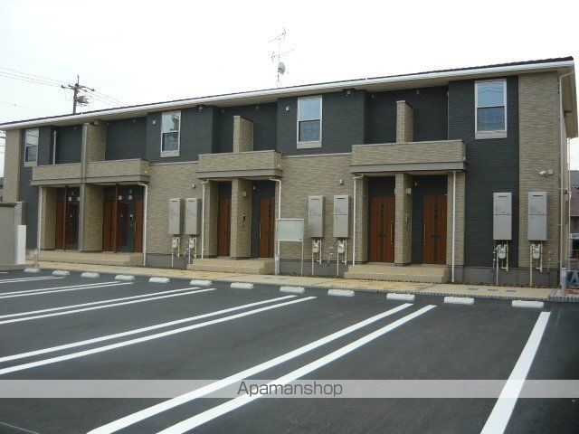 名鉄各務原線 六軒駅 徒歩13分 築8年