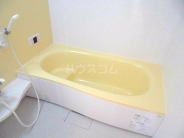 ウィステリアの風呂写真