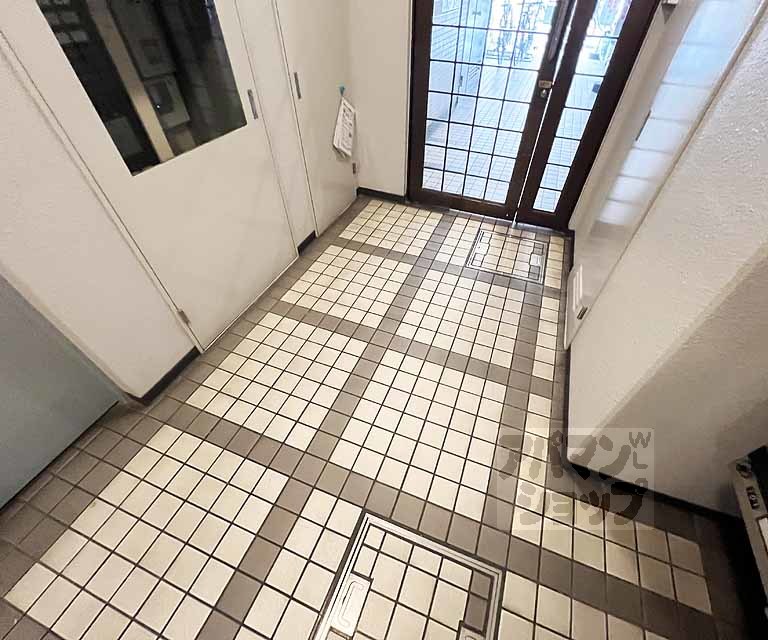 ロイヤルプラザ御幸町の外観写真