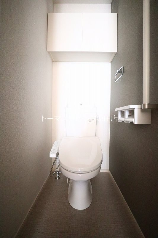 トイレ　同型参考写真