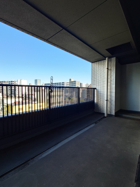 バルコニー　北東向きのバルコニー