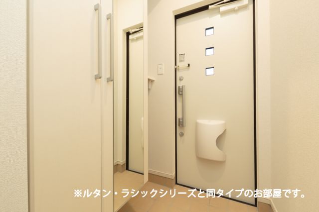 フィウッジセレーノの玄関写真