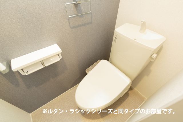 フィウッジセレーノのトイレ写真