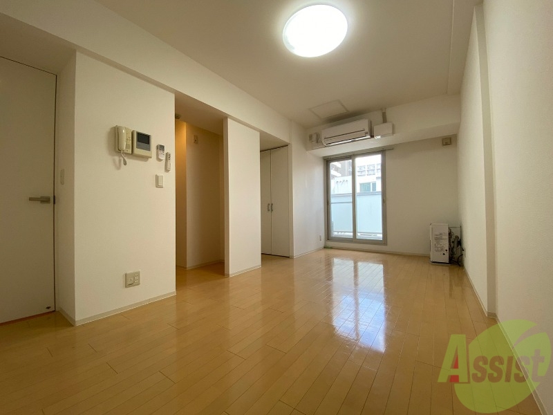 居室・リビング　広くてキレイなお部屋が広がっていて、充実した生活が送れそう。