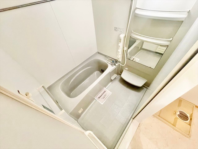 バス・シャワールーム　同一建物内１０１号室内装写真転載