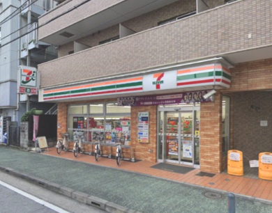 コンビニ　セブンイレブン 横浜鶴見大学前店（コンビニ）まで122m