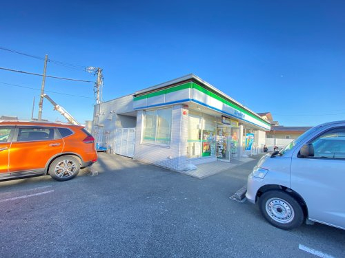 コンビニ　ファミリーマート松阪五反田店（コンビニ）まで291m