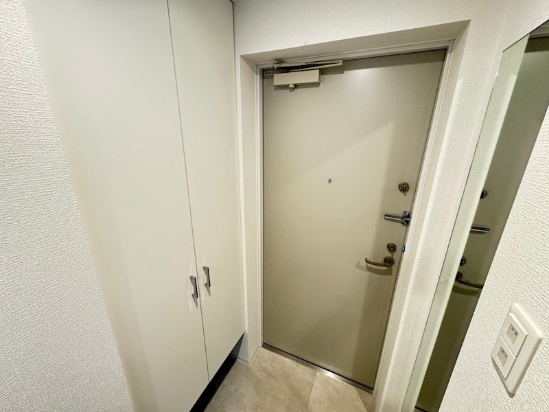 セレニテ神戸ミラクの玄関写真
