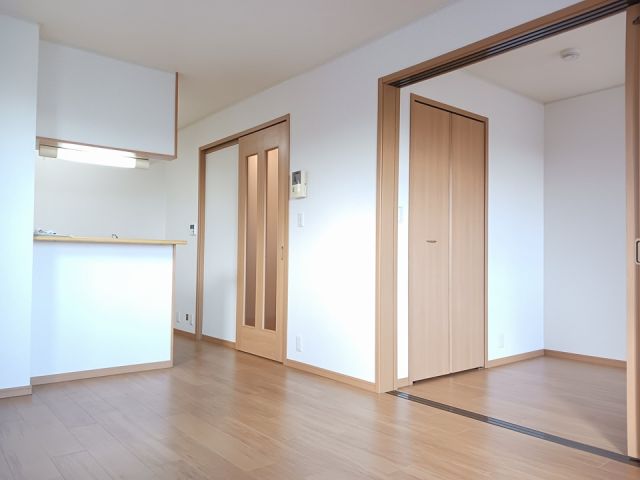 エーデルハイム ミキの居間写真