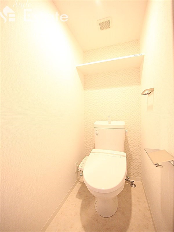 地下鉄鶴舞線 大須観音駅 徒歩6分 14階建 築5年のトイレ写真
