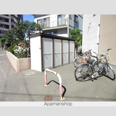 地下鉄東豊線 月寒中央駅 徒歩4分 2階建 築35年の外観写真