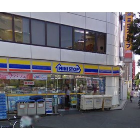 コンビニ　ミニストップ関内店（コンビニ）まで111m