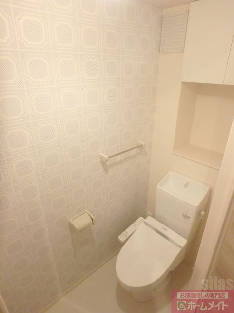 近鉄大阪線 俊徳道駅 徒歩14分 2階建 築9年のトイレ写真