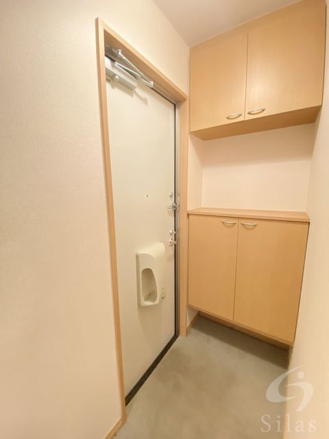 近鉄奈良線 若江岩田駅 徒歩9分 2階建 築18年の玄関写真