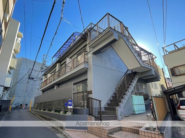 三軒茶屋マンションの外観写真