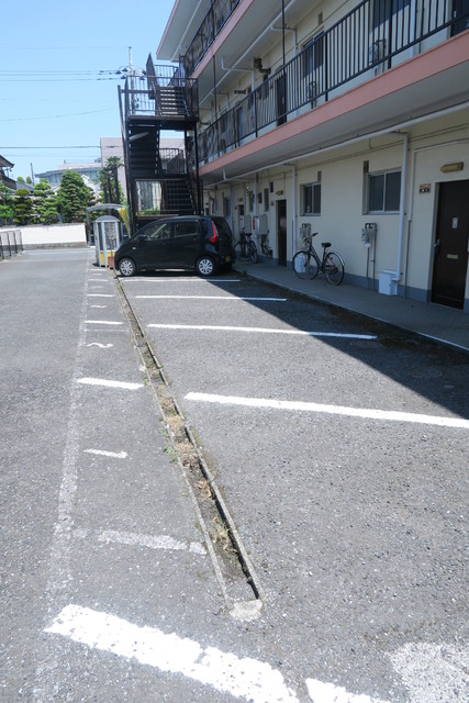 駐車場　駐車場（要空き確認）
