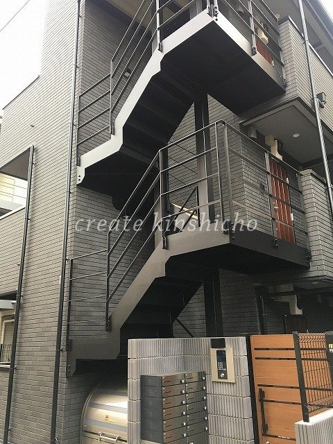 インスパーク千住緑町IIIの外観写真