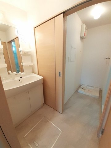 洗面設備　洗面所です