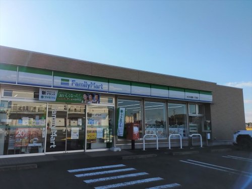コンビニ　ファミリーマート 大口大屋敷一丁目店（コンビニ）まで756m