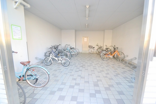 駐車場　駐輪場