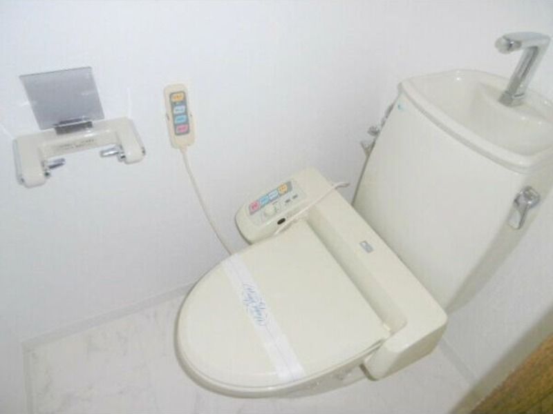 トイレ　別の階のお部屋写真となります！