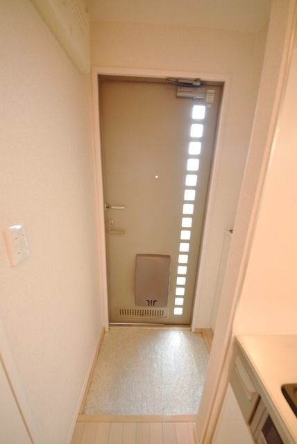 玄関　★お部屋探しは株式会社タウンハウジング東京まで★